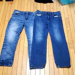 2 pair of men's American eagle jeans